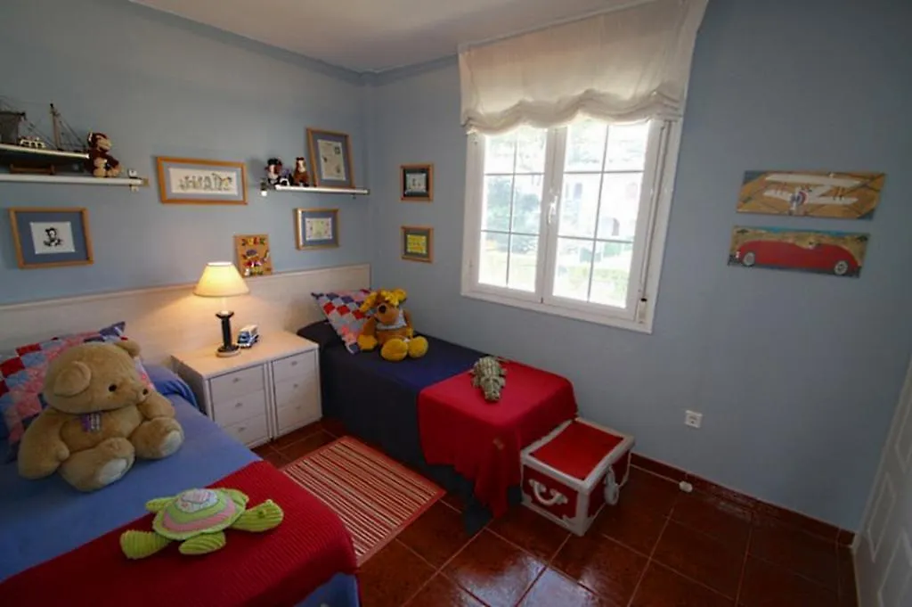 Arenda Pino Alto Holiday Home Cristal 8 Miami Playa Spain